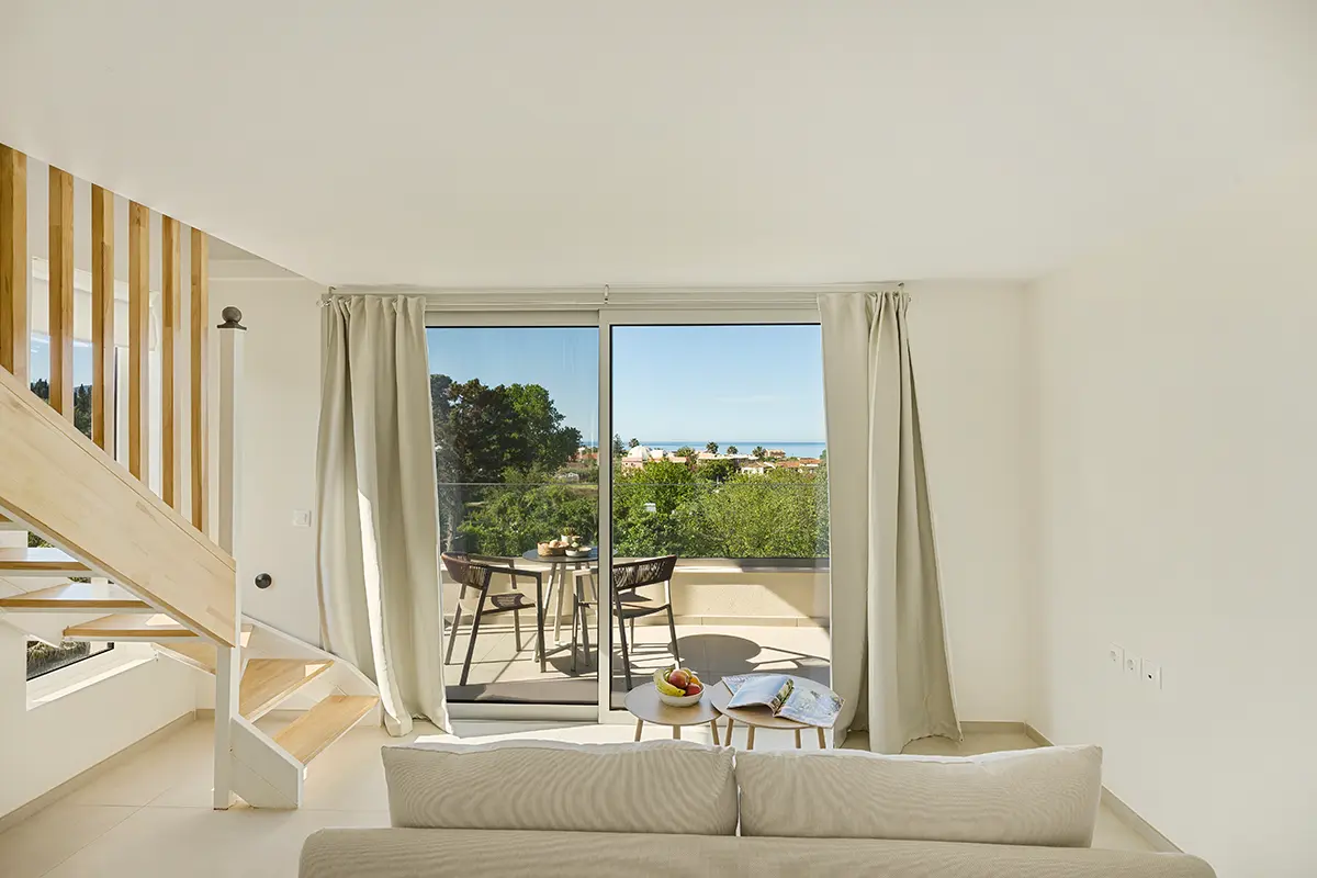 Lemon Garden Arillas Apartments auf Korfu - Wohnbereich des Maisonette Apartment Wohnbereich des Maisonette Apartment - Lemon Garden Arillas Apartments auf Korfu