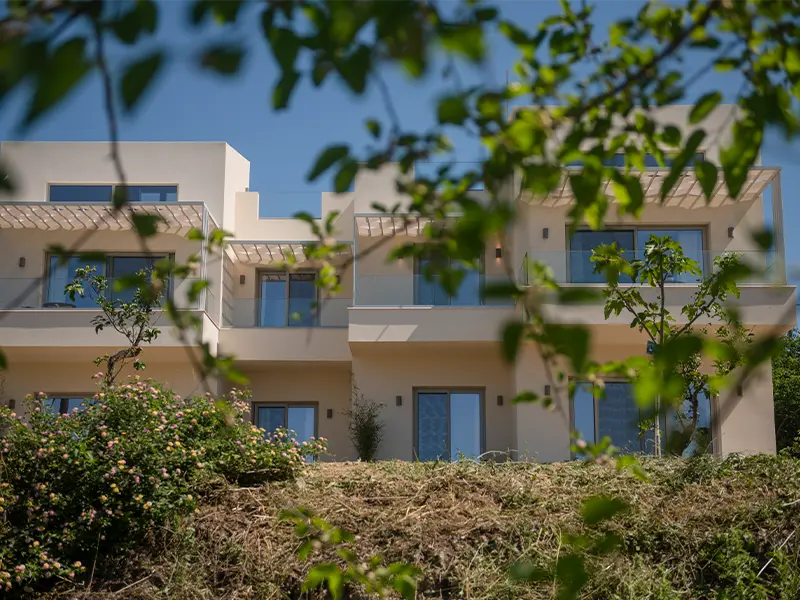 Lemon Garden Arillas Apartments - Ansicht des Hauses